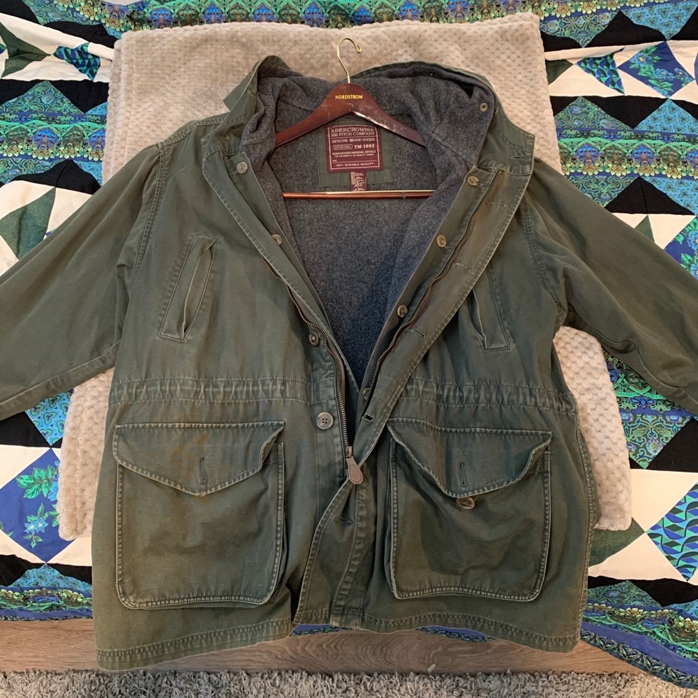 Men’s A&F parka